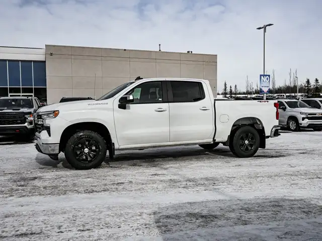 2025 Chevrolet Silverado 1500 LT 5.3L - Photo 11