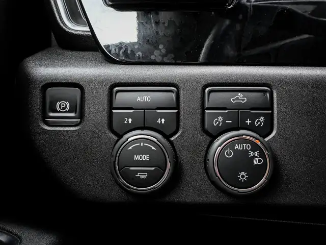 2025 Chevrolet Silverado 1500 LT 5.3L - Photo 20