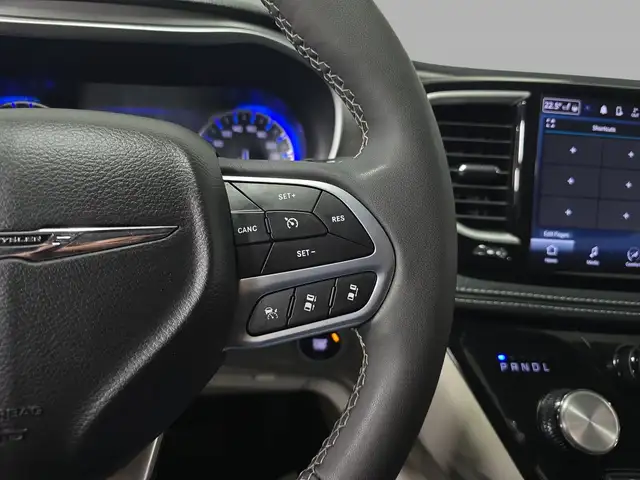 2023 Chrysler Pacifica Touring L No Accident Leather Heated Seat - Photo 15