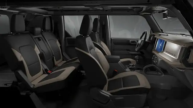 2026 Ford Bronco OUTER BANKS | BLACK APPEARANCE PACKAGE | G.O.A. - Photo 5