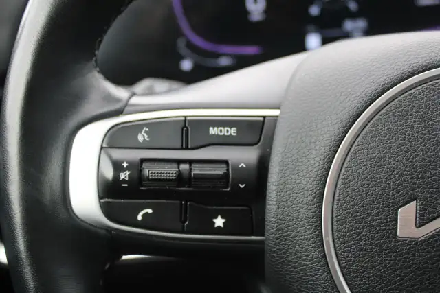 2023 Kia Sportage EX AWD - Photo 10