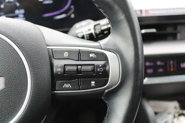 2023 Kia Sportage EX AWD - Photo 11