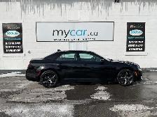 2023 Chrysler 300 Touring-L - Photo 2