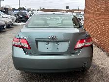 2010 Toyota Camry 4 Cyl. Leather Auto LE - Photo 5