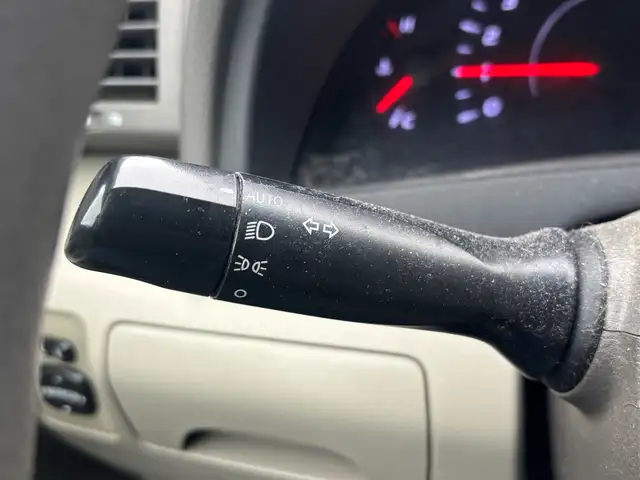 2010 Toyota Camry 4 Cyl. Leather Auto LE - Photo 12