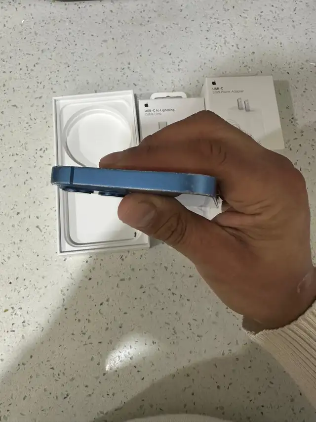 iPhone 13 128gb Airpods/Fast Charger/Delivery - Photo 7