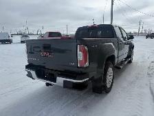 2017 GMC Canyon SLT Crew Cab 4WD - Photo 4