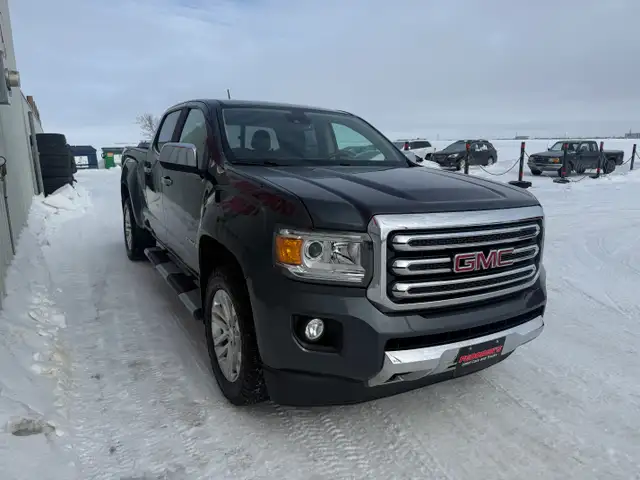 2017 GMC Canyon SLT Crew Cab 4WD - Photo 6
