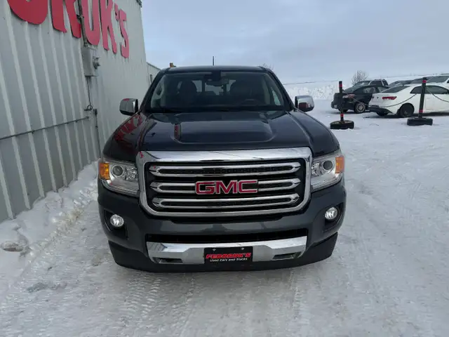 2017 GMC Canyon SLT Crew Cab 4WD - Photo 7