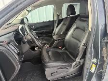 2017 GMC Canyon SLT Crew Cab 4WD - Photo 11