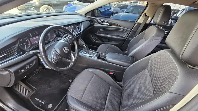 This Sedan/Saloon powered by a Gasoline engine featuring FWD/Fro - Photo 11