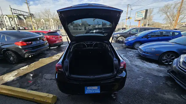 This Sedan/Saloon powered by a Gasoline engine featuring FWD/Fro - Photo 19