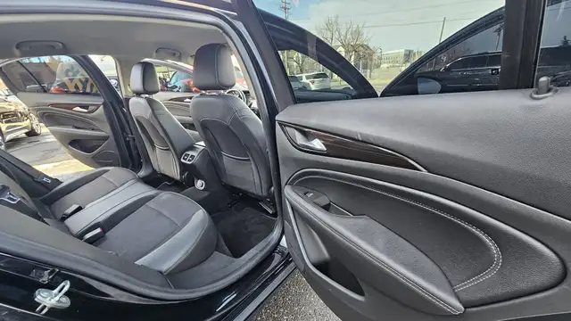 This Sedan/Saloon powered by a Gasoline engine featuring FWD/Fro - Photo 20