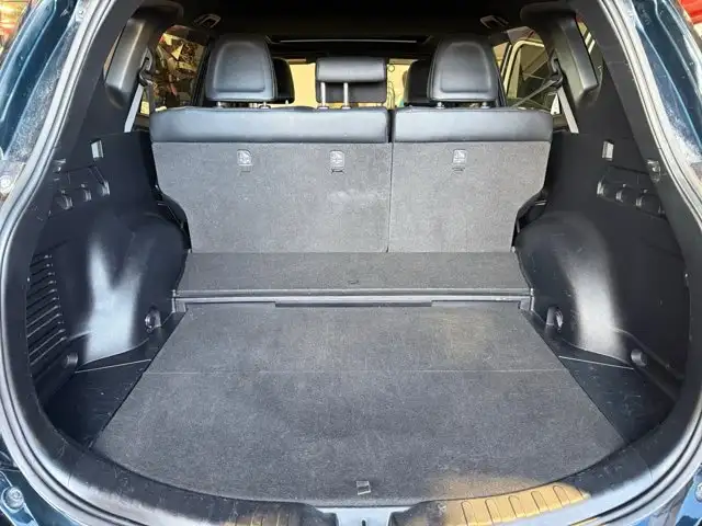 2018 Toyota RAV4 Hybrid SE - Photo 19