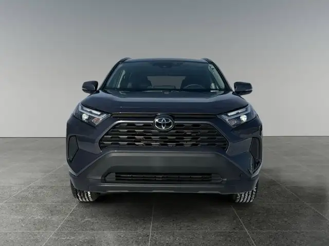 2025 Toyota RAV4 Hybrid XLE - Photo 10