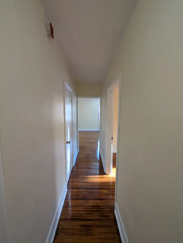 Large 1 Bedroom Available at 2532 Lakeshore Blvd W, Toronto! - Photo 9