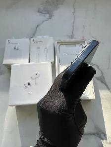 iPhone 15 Pro 256gb Dr.dre beats/Delivery