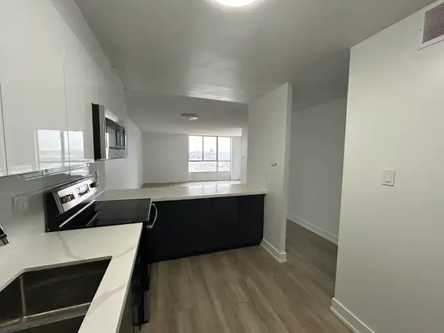 First Month Free - 2 Bedroom Apartment - 976 Sq Ft - North York - Photo 3