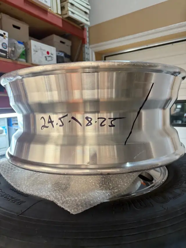 SUPER PRICE FOR A SUPER ALCOA 25.5/ 8.25 - Photo 4