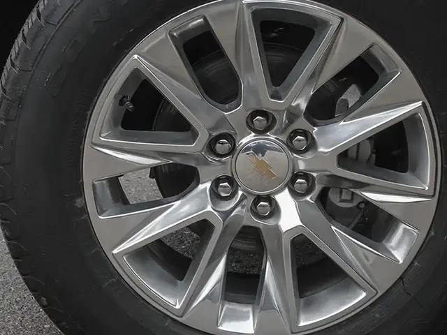 2025 Chevrolet Tahoe - Photo 6