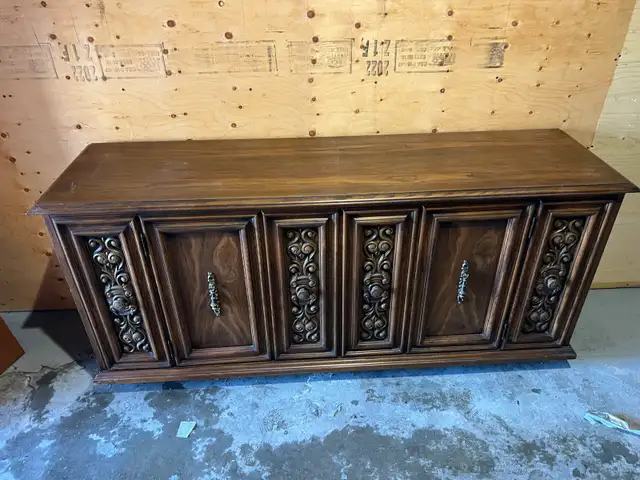 Free delivery used Vintage Wooden Sideboard Buffet - Photo 2