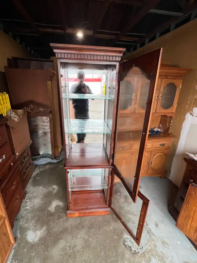 Free delivery used Wooden Curio Display Cabinet - Photo 8