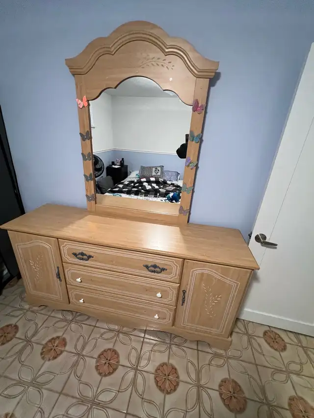 Free delivery used Wooden Dresser with Mirror - Photo 4