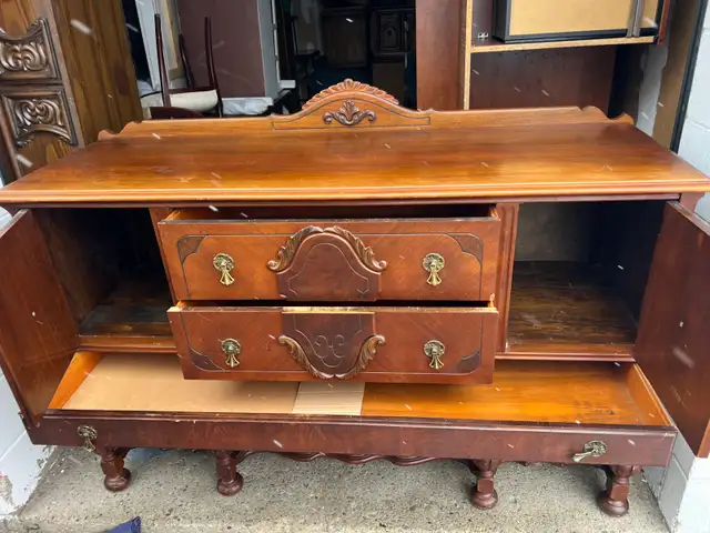 Free delivery Antique Wooden Buffet / Sideboard - Photo 8