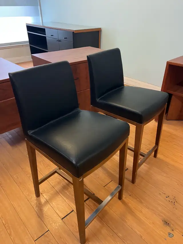 Free delivery used Pair of Black Faux Leather Bar Stools - Photo 3