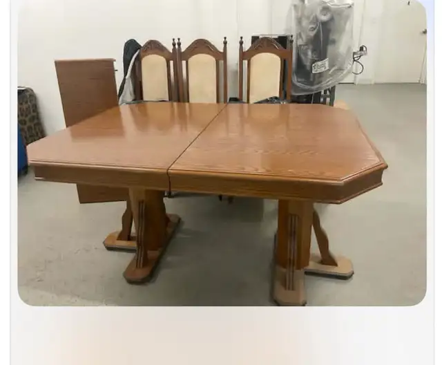 Free delivery used Wooden Dining Table with 4  Chairs