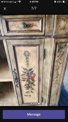 Wine bar/Liquor Cabinet - Photo 5