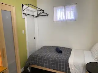 Furnished Single occupancy Room/ University Of Toronto/Kensingto