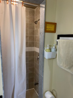 Furnished Single occupancy Room/ University Of Toronto/Kensingto - Photo 3