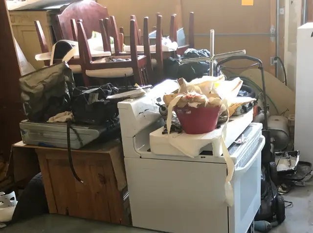 House Trash(garbage, furniture, appliance) Removal 647-957-2770 - Photo 7