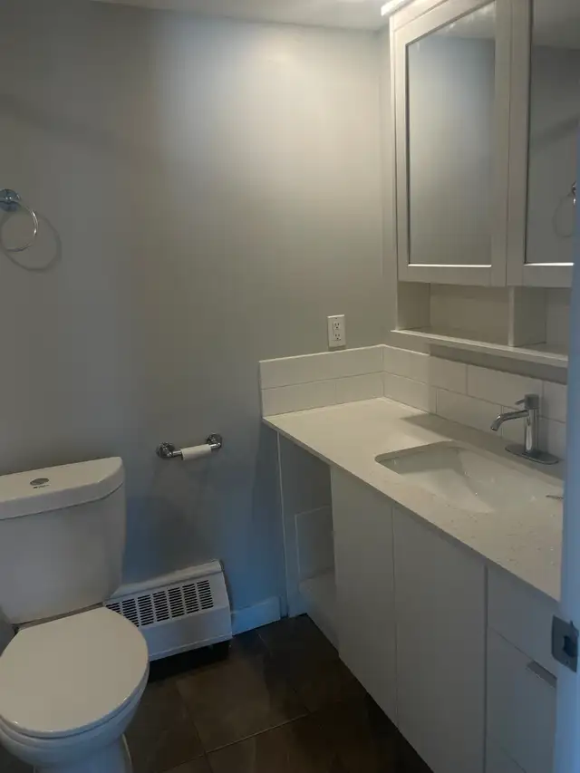 Bright 2-Bedroom   Parking (Halifax West) - Photo 4