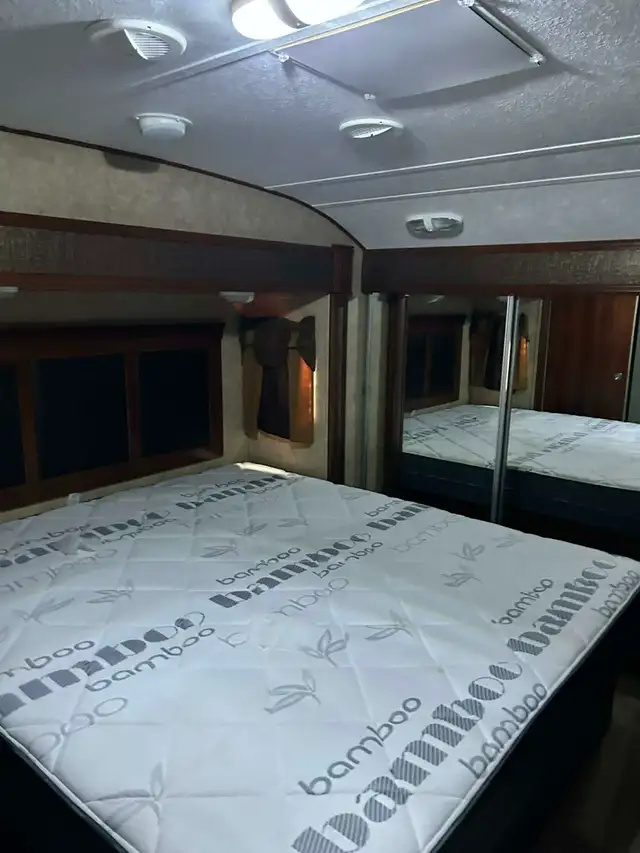 Fifth wheel crusader avec set up complet camping mirabel - Photo 5