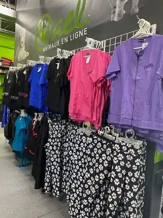 VÊTEMENTS DE TOILETTAGE – SARRAUX, TABLIERS DE BAIN OU AUTRES - Photo 3