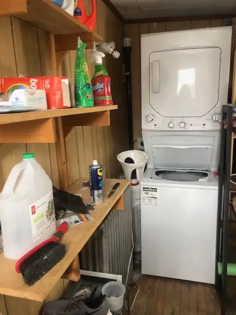 3 BEDROOM APT NEAR DAL AVAILABLE MAY !st - Photo 10