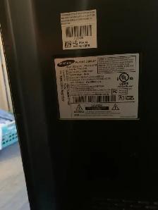 43" Samsung Plasma TV - Photo 3