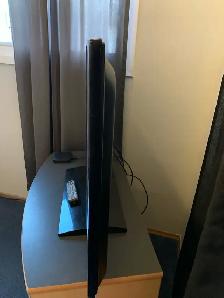 43" Samsung Plasma TV - Photo 5