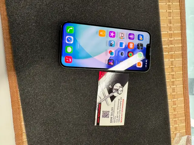 Unlocked iPhone 13 128gb with year warranty $449 - Photo 7