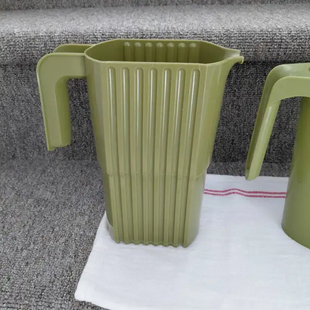 Pichet vintage pour sac de lait (10$/ch.) - Photo 2