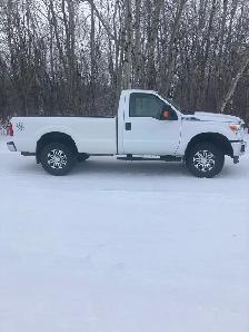 2014 F250 XLT Superduty 4x4 Regular cab - Photo 3
