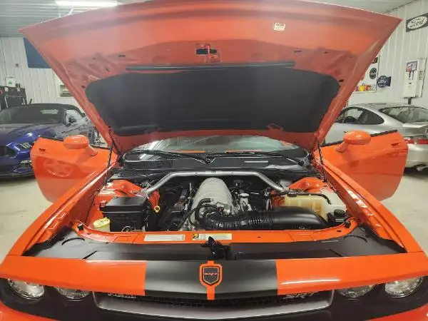 2010 Dodge Challenger SRT8 LOW KMS 6 SPEED! - Photo 23