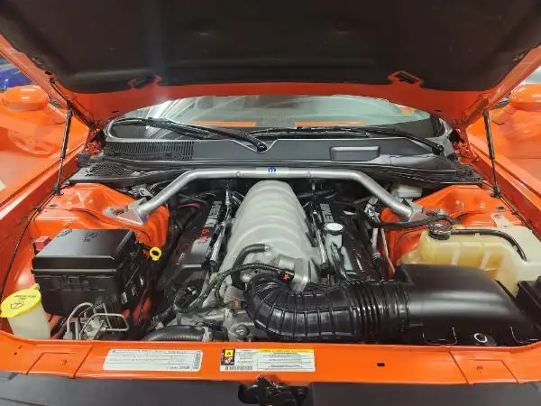 2010 Dodge Challenger SRT8 LOW KMS 6 SPEED! - Photo 24