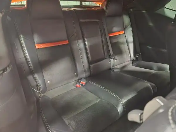 2010 Dodge Challenger SRT8 LOW KMS 6 SPEED! - Photo 35