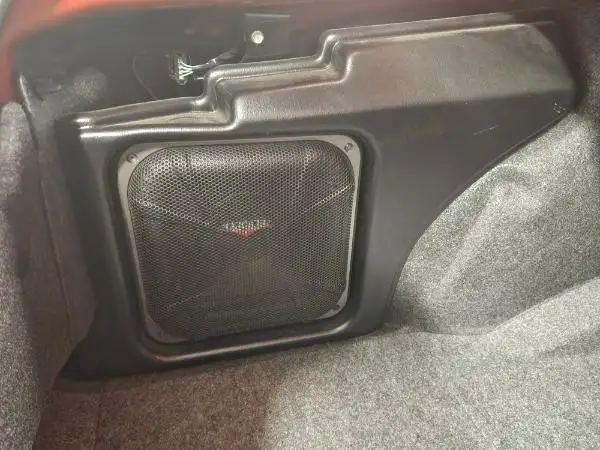 2010 Dodge Challenger SRT8 LOW KMS 6 SPEED! - Photo 38