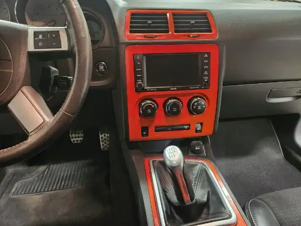 2010 Dodge Challenger SRT8 LOW KMS 6 SPEED! - Photo 39