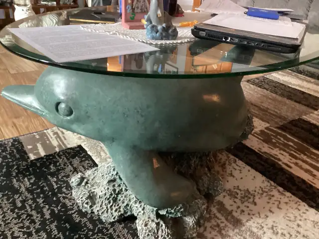 Dolphin coffee table and end table - Photo 2