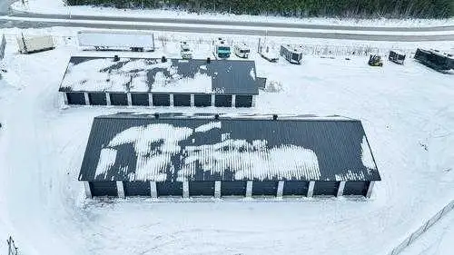 Location de mini entrepôts et stationnements - Photo 3